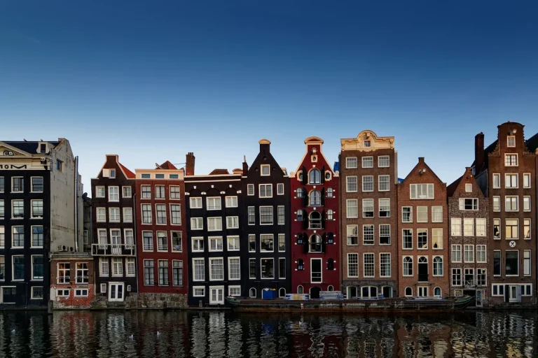 Novel Finance moves back to Amsterdam